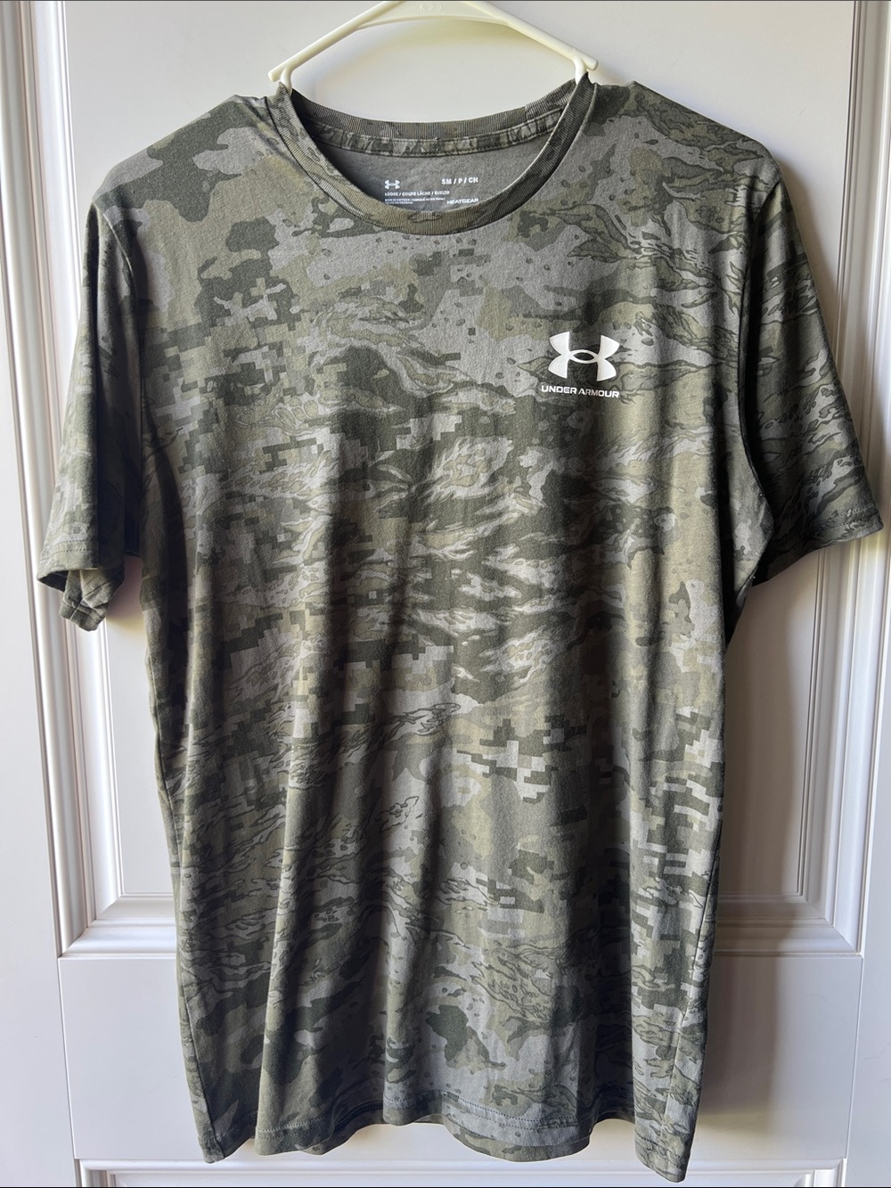 Under Armour Men's Green Camo Short Sleeve Performance Tee
